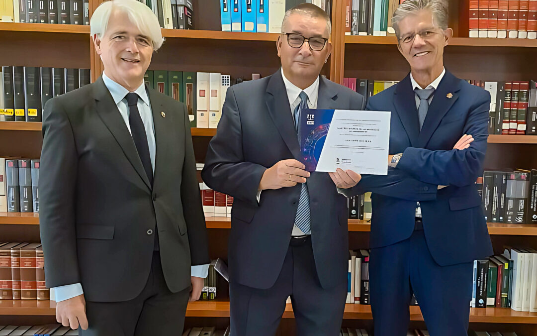 El presidente de la Abogacía reclama en Lanzarote que la asistencia jurídica gratuita sea una cuestión de Estado